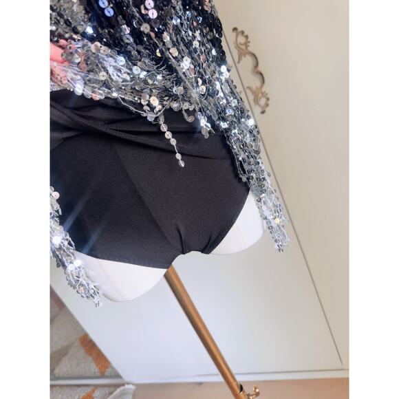Vintage Womens Showgirl SequinTop  Size Small/4 Silver/Black Bodysuit - Picture 2 of 6